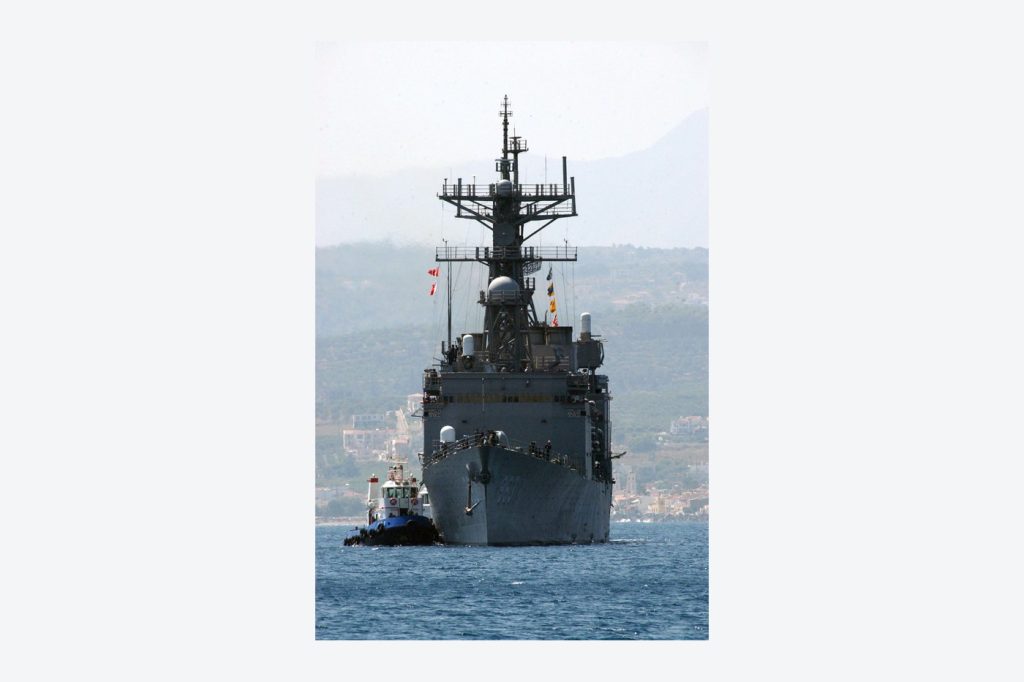 Корабельна VLS: універсальні комірки, газовідведення й послідовність пуску